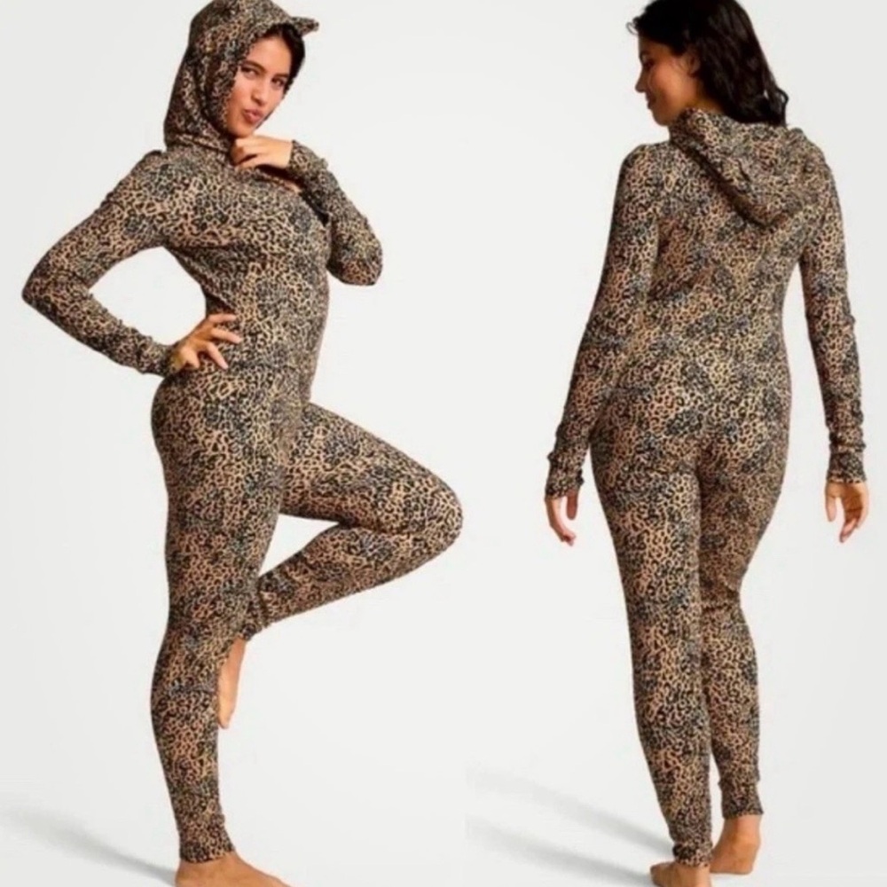 New PINK Victorias Secret (XXL) Thermal Hoodie Sleep One Piece Pajama Leopard